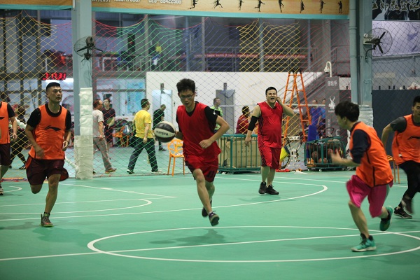 2-1G129101351518.jpg